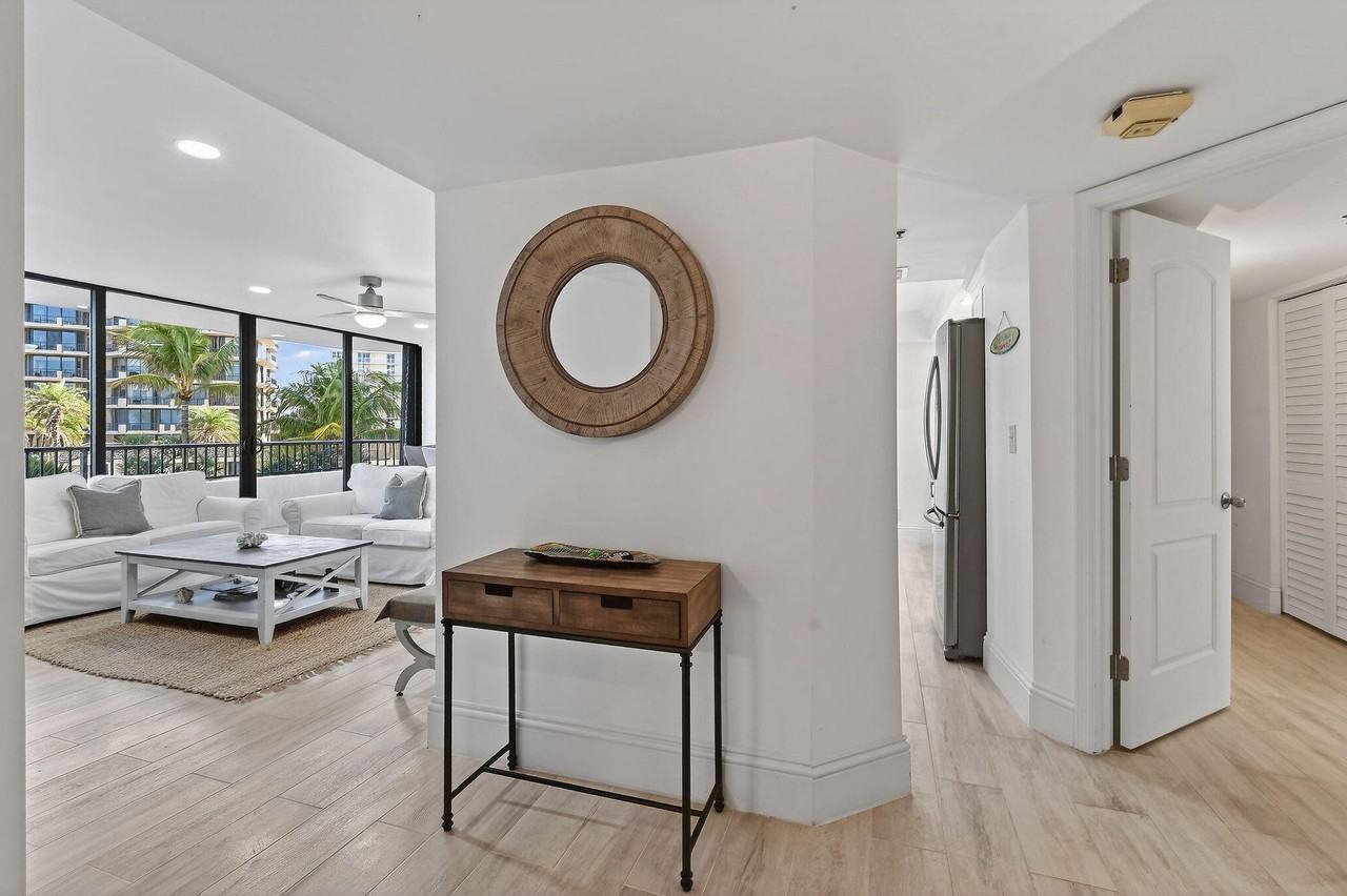 600 Ocean Dr #6002C - Photo 6 of 37