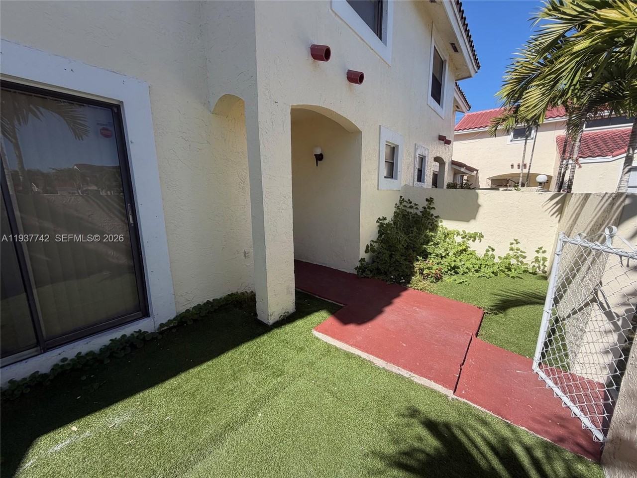 1206 San Remo Cir #1206 - Photo 5 of 35