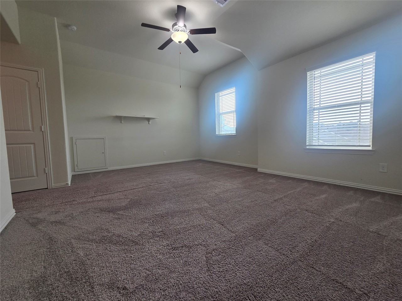 28137 Aspen Horizon Dr #28137 - Photo 3 of 33