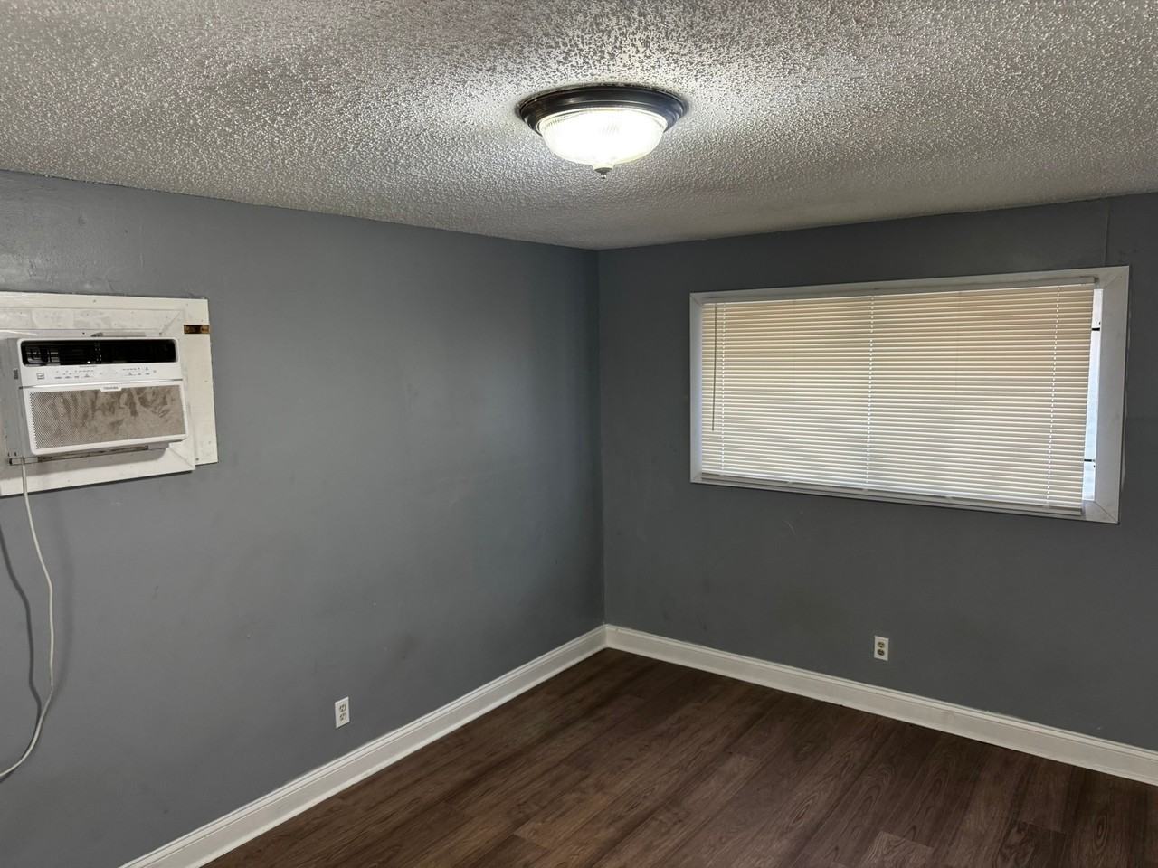 5526 Stonewall St #5526D - Photo 6 of 18