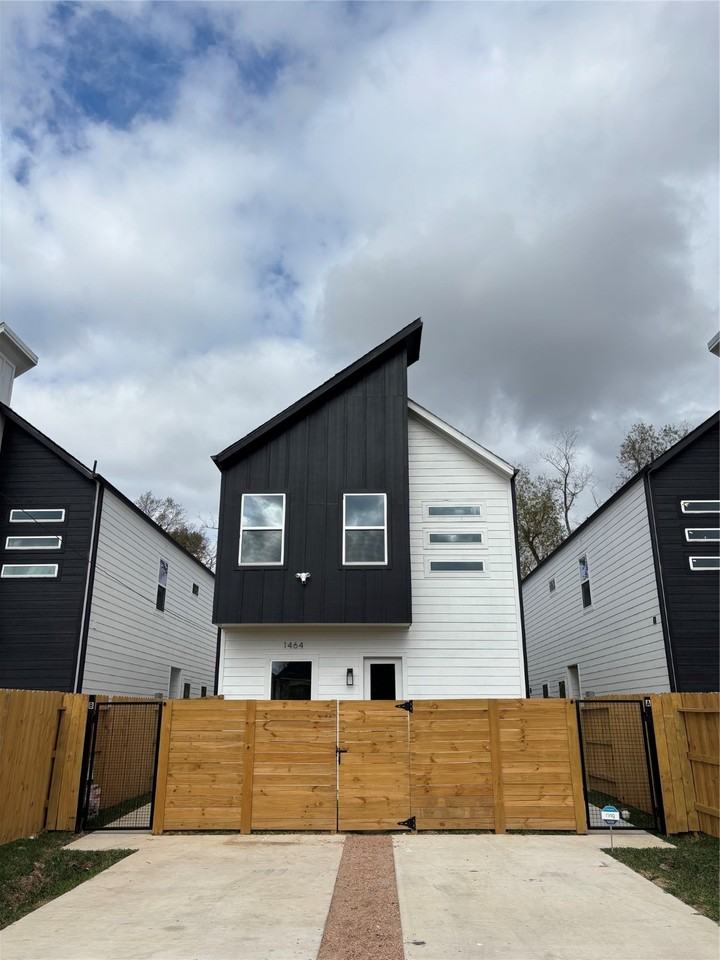 1464 Ferguson Way #1464A - Photo 5 of 9