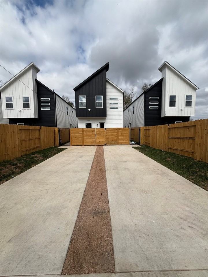 1464 Ferguson Way #1464A - Photo 7 of 9