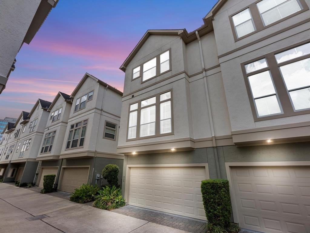 625 Hartman St #625 - Photo 4 of 34