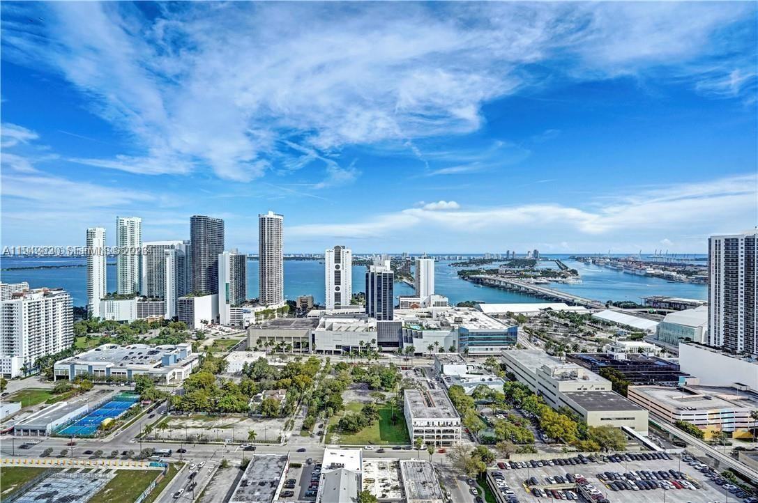 Omni #1600-2903 - Photo 3 of 39