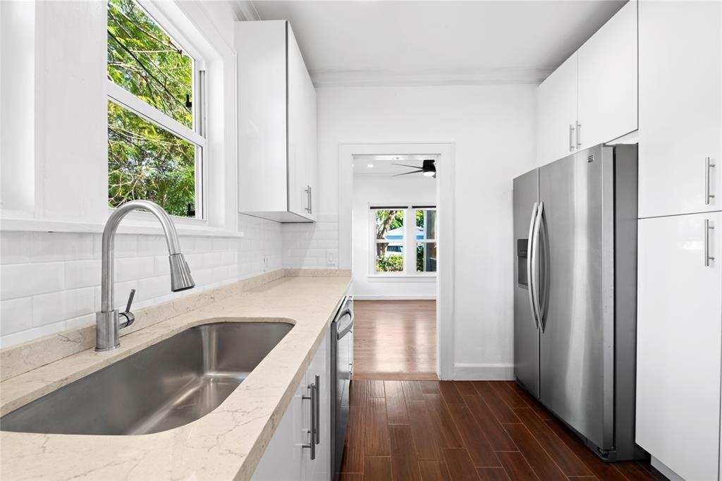 621 Sw 14th Ter #621 - Photo 6 of 37