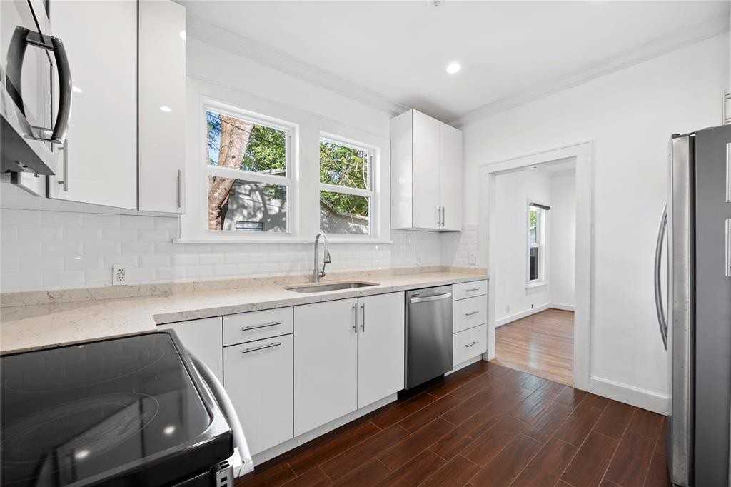 621 Sw 14th Ter #621 - Photo 7 of 37