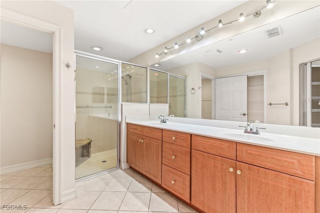 11073 Harbour Yacht Ct #11073-2 - Photo 3 of 23