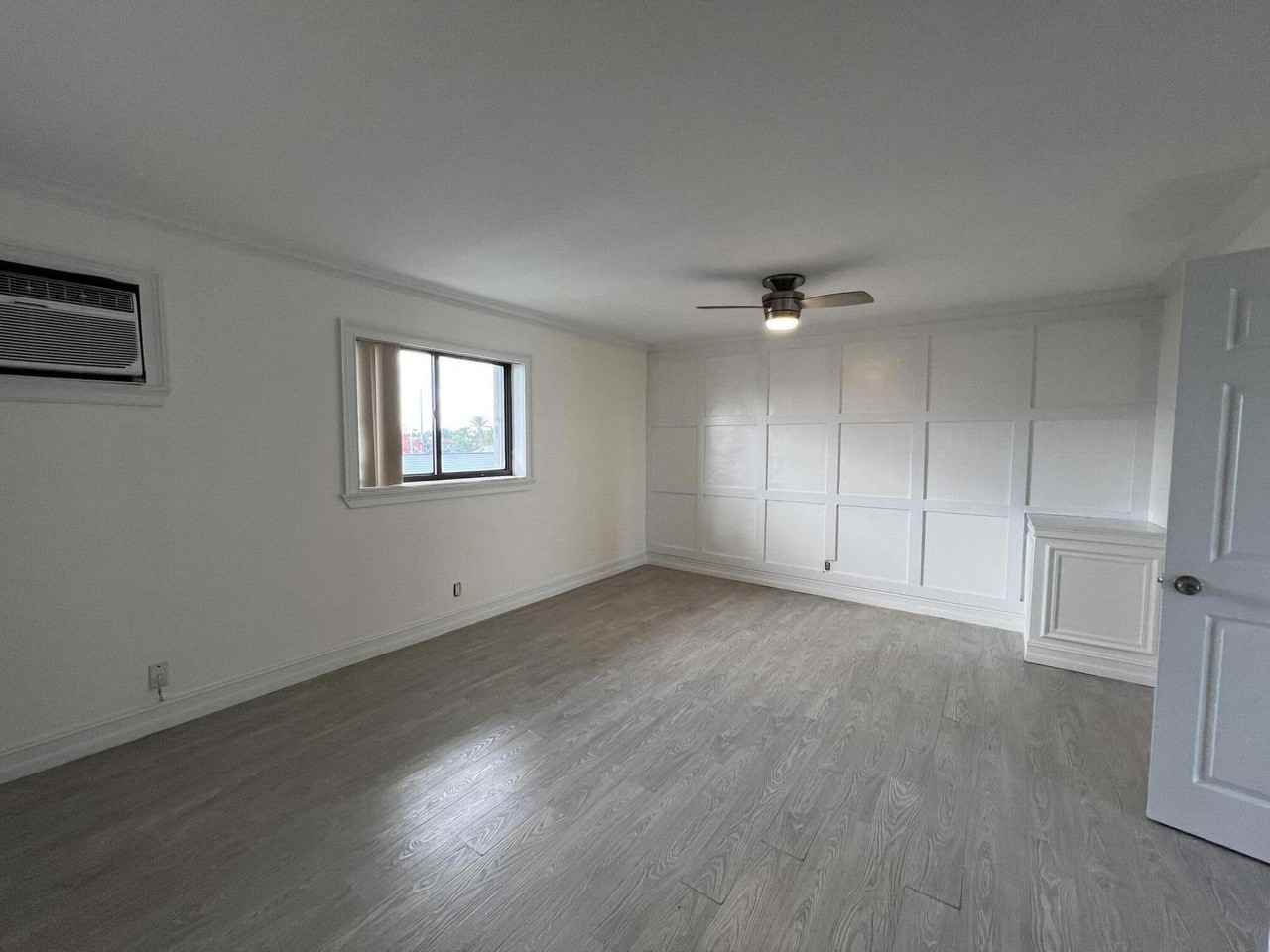 131 Shore Ct #131C4 - Photo 4 of 22