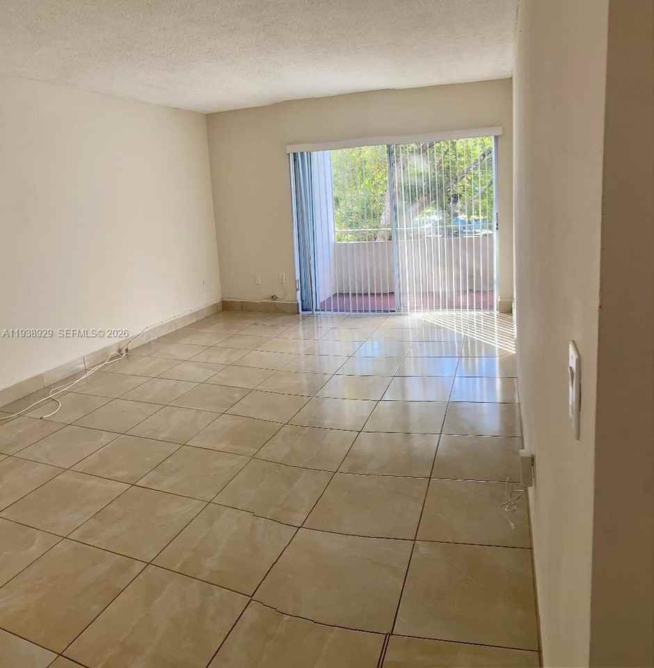 Sw 88th St #7775F1205 - Photo 5 of 11