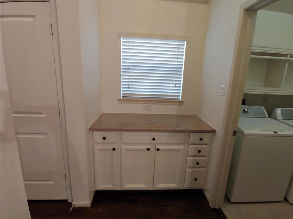 3122 Crescent Oaks Park Ln #3122 - Photo 6 of 16