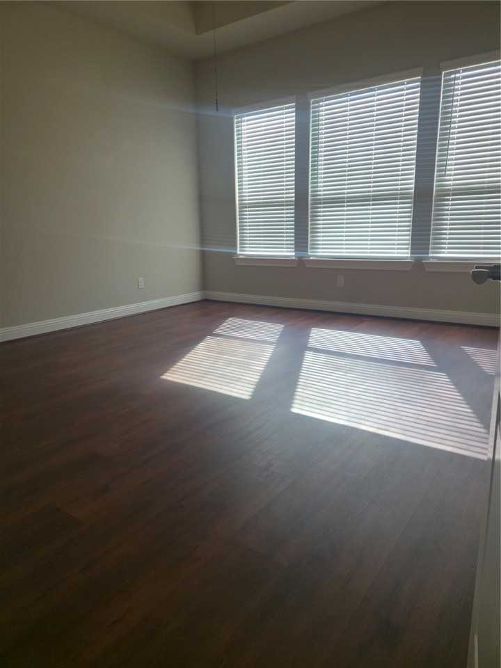 4218 Davis Oak Dr #4218 - Photo 2 of 23