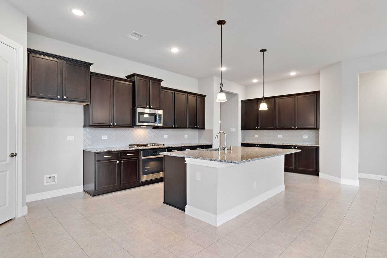 4218 Davis Oak Dr #4218 - Photo 4 of 23