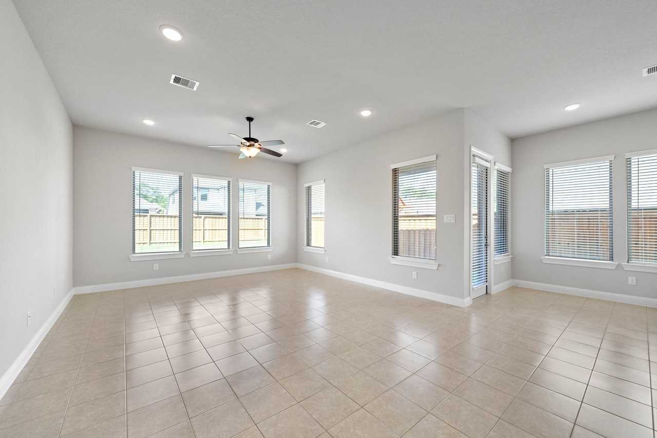 4218 Davis Oak Dr #4218 - Photo 7 of 23