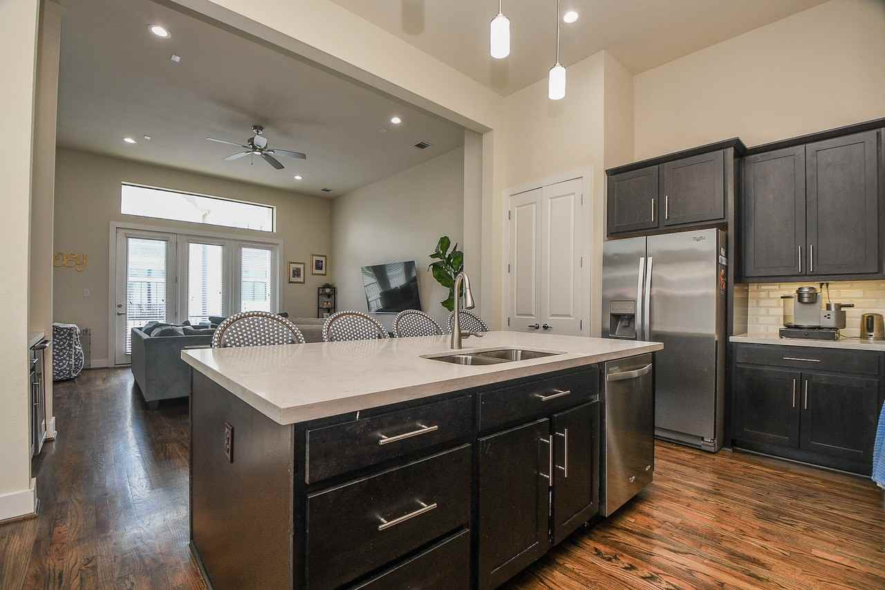 1204 Fowler St #1204 - Photo 7 of 25