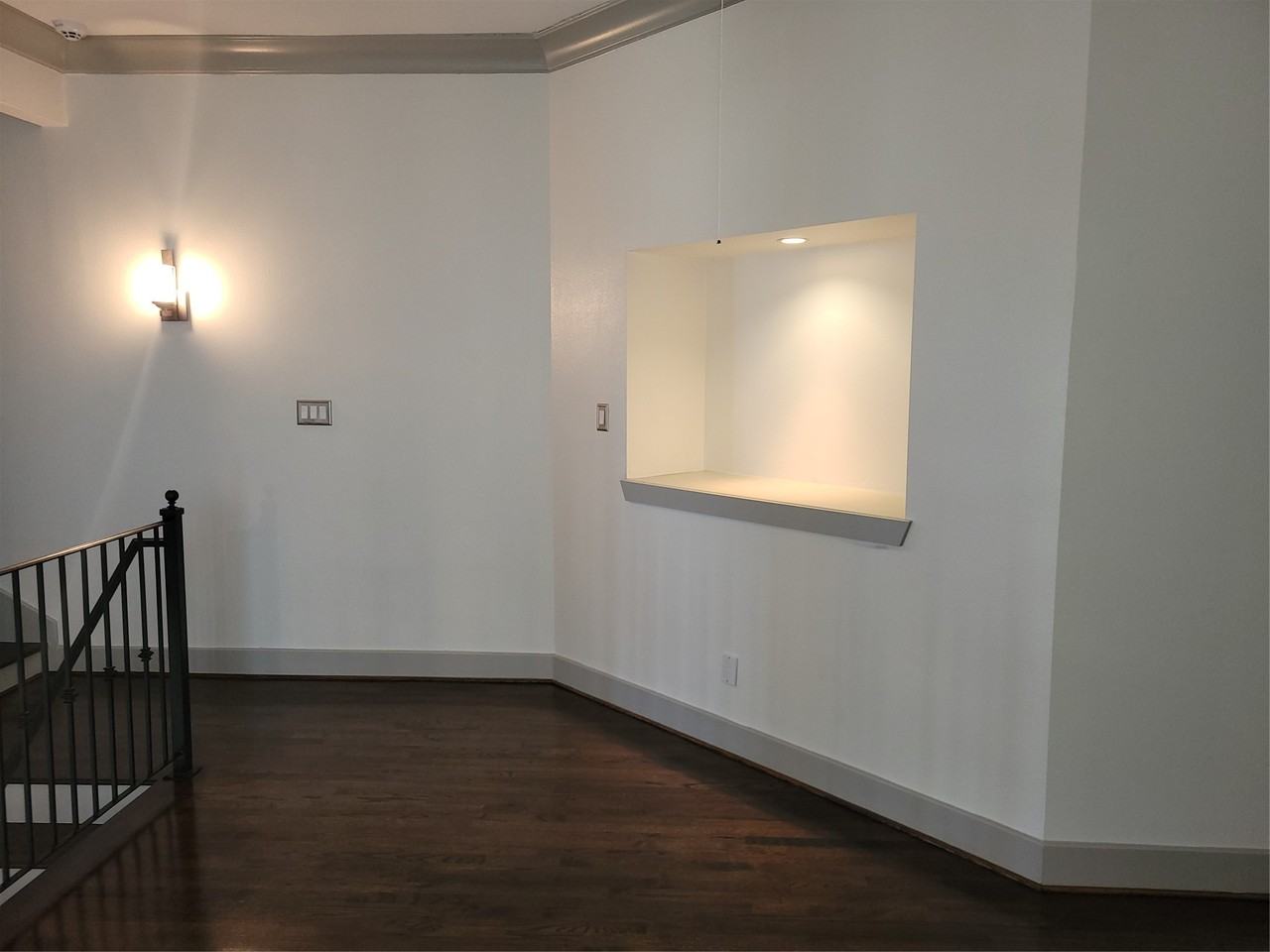 4914 Rose St #4914 - Photo 4 of 36