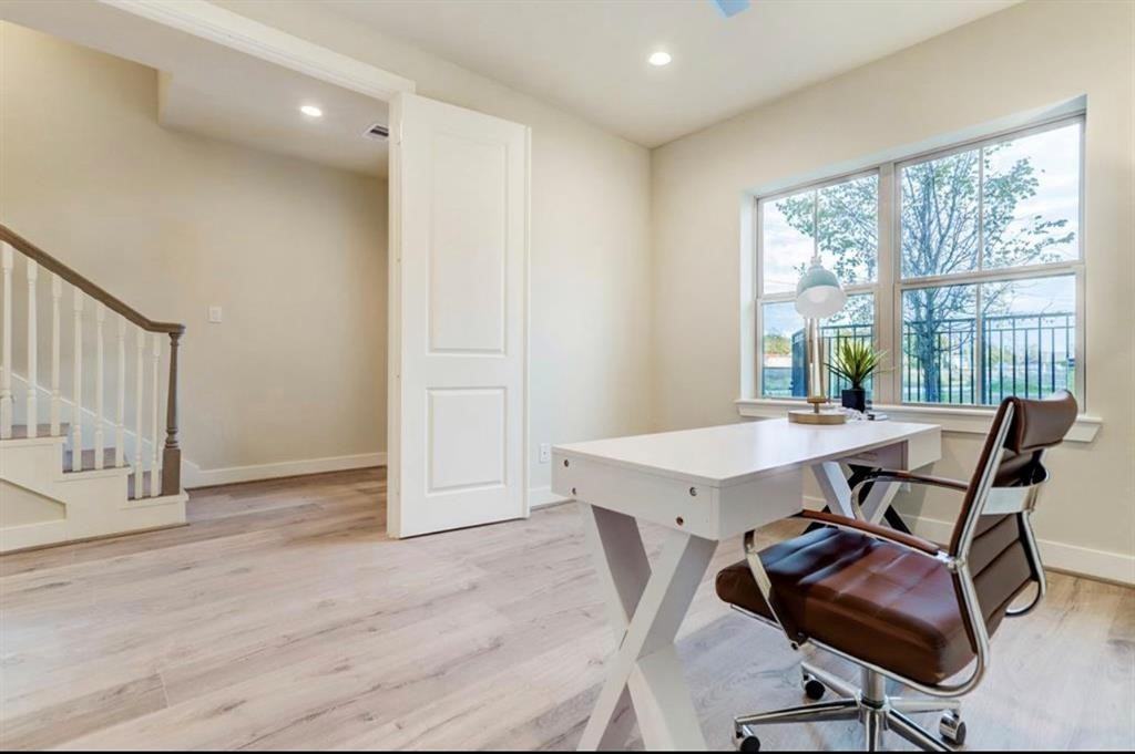 5234 Schuler St #5234 - Photo 4 of 14