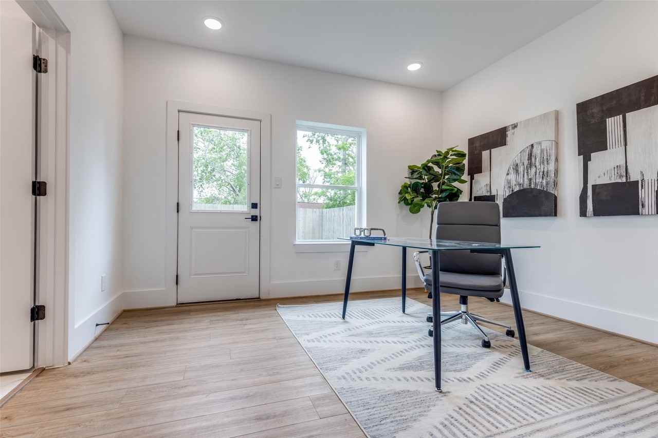 3415 Yellowstone Blvd #3415 - Photo 5 of 12