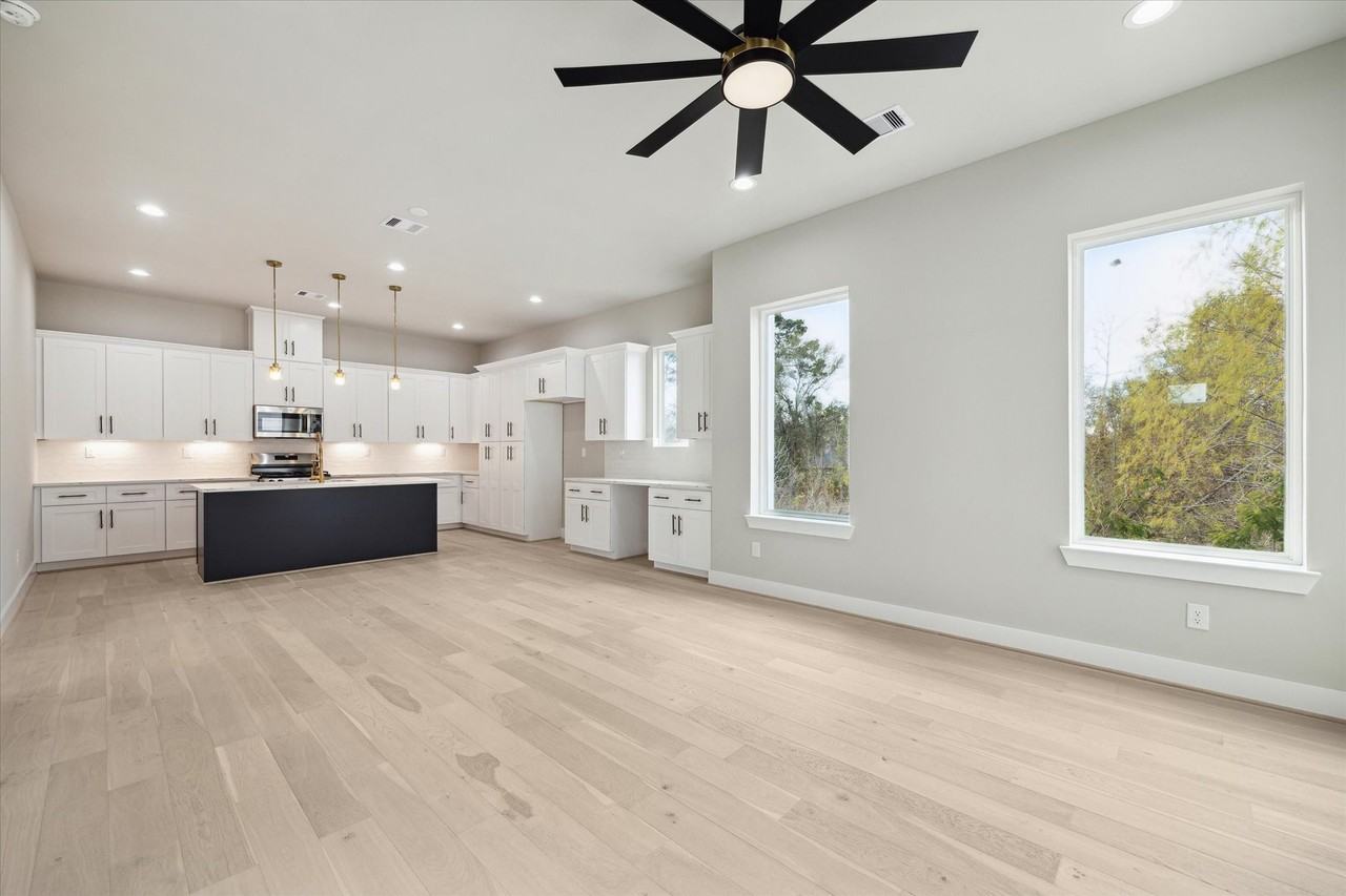 Mansfield St #5819 - Photo 6 of 10