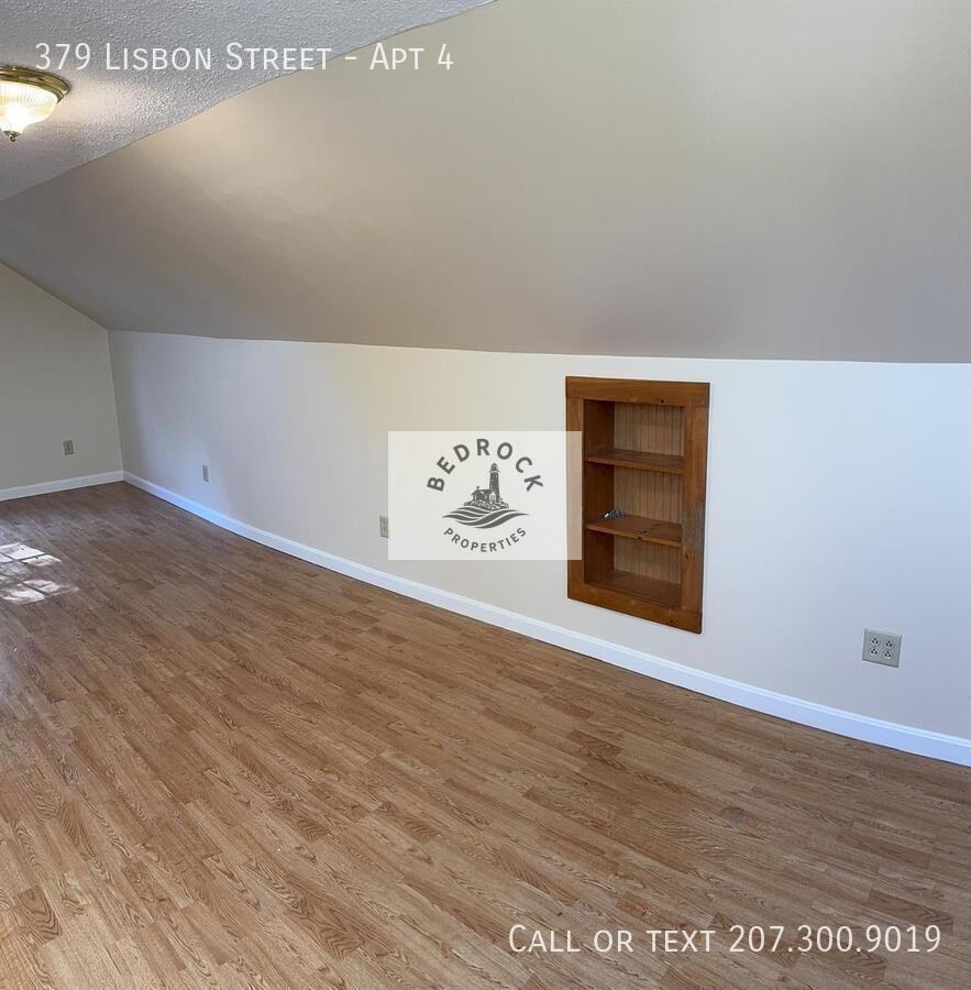 379 Lisbon St #4 - Photo 5 of 13