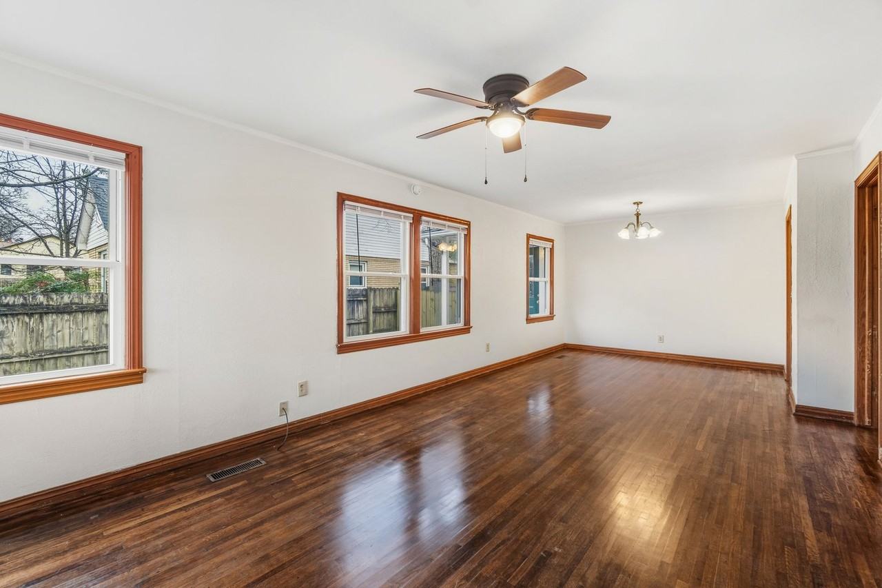 2020 S P St - Photo 2 of 9