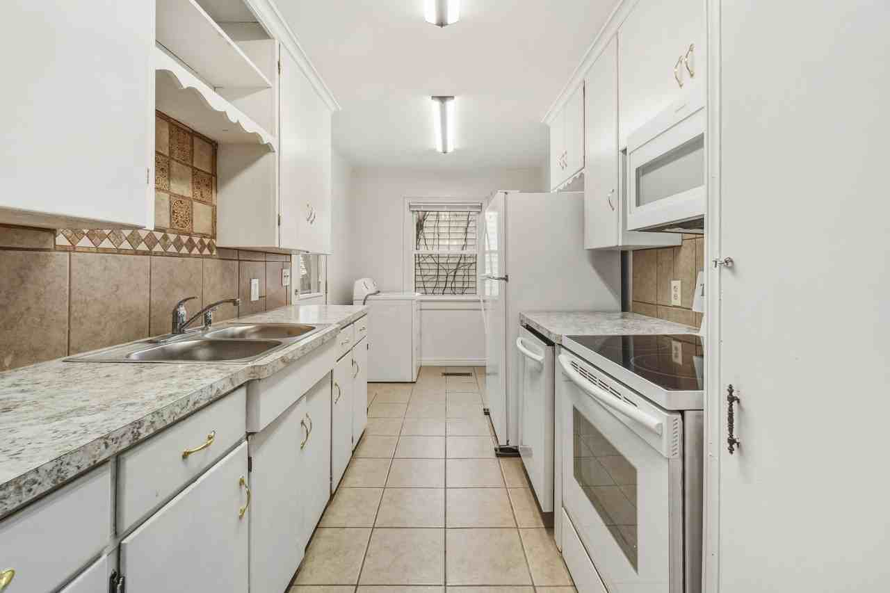 2020 S P St - Photo 4 of 9