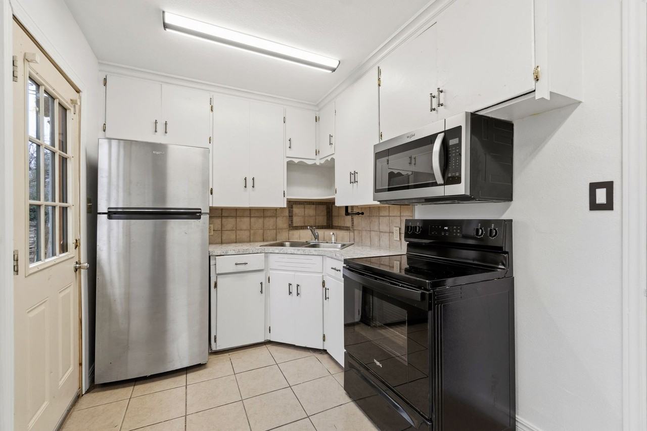 2022 S P St - Photo 5 of 10