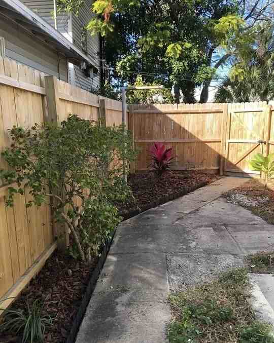 620 15th St N #2UPPER - Photo 2 of 7