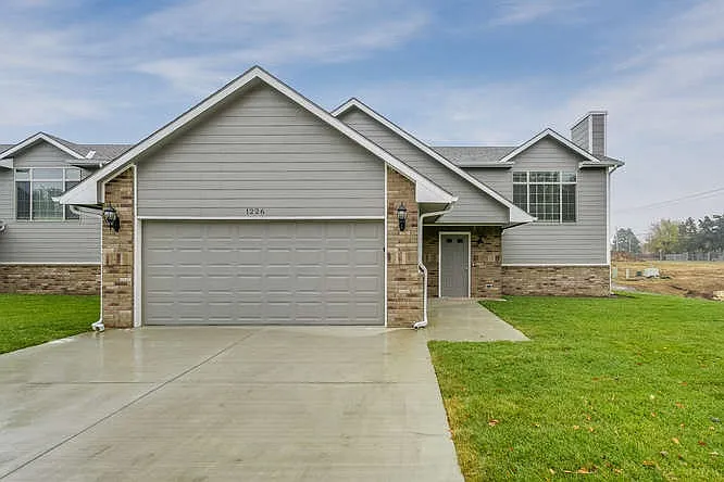 1218 S Longford St #NA - Photo 2 of 34