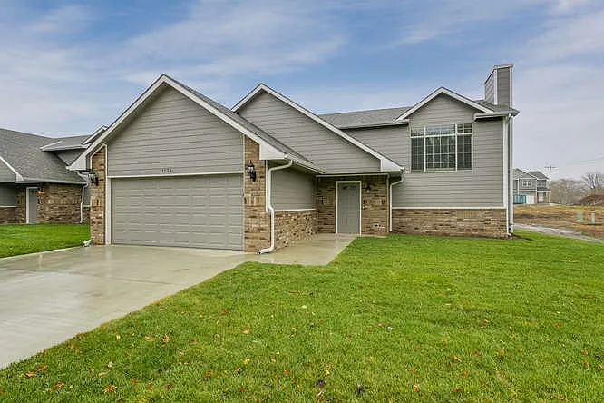 1218 S Longford St #NA - Photo 3 of 34