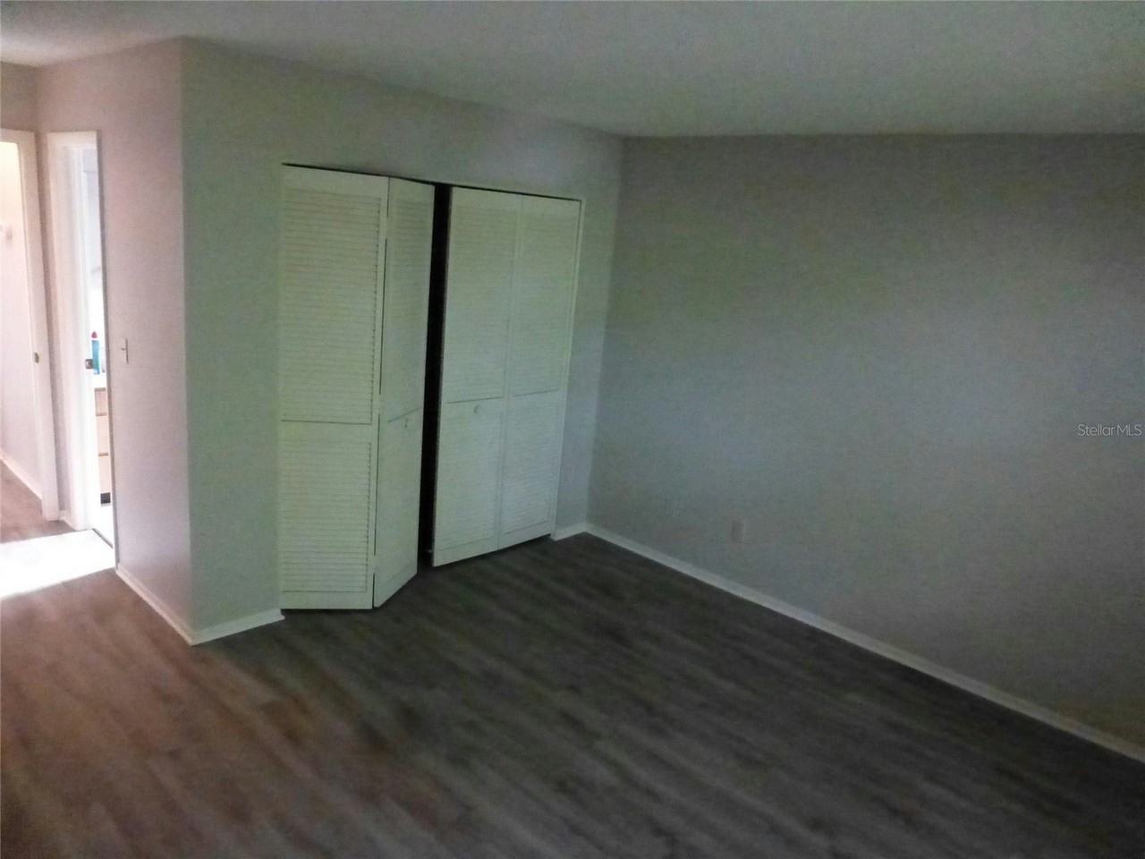 2822 Whitehall Drive - Photo 4 of 13