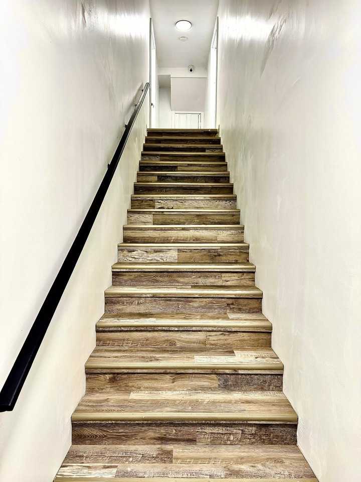 110 Main St #2 - Photo 5 of 12