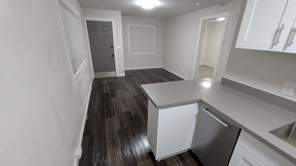 Birch St #350SKIHILL - Photo 2 of 7