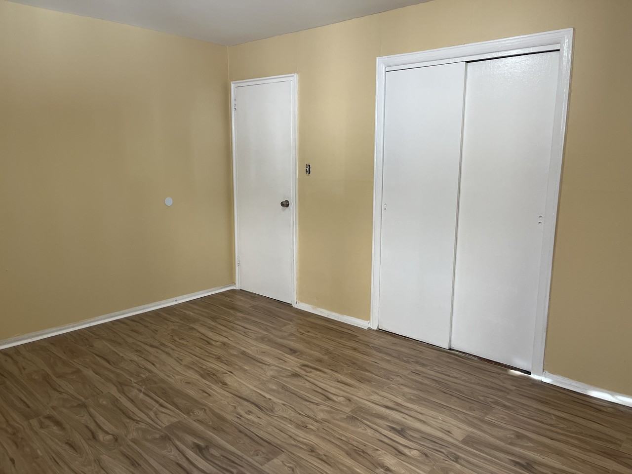 8036 242nd St #1stFL - Photo 2 of 13