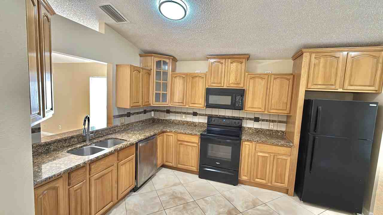 2127 Rj Cir #1 - Photo 7 of 16