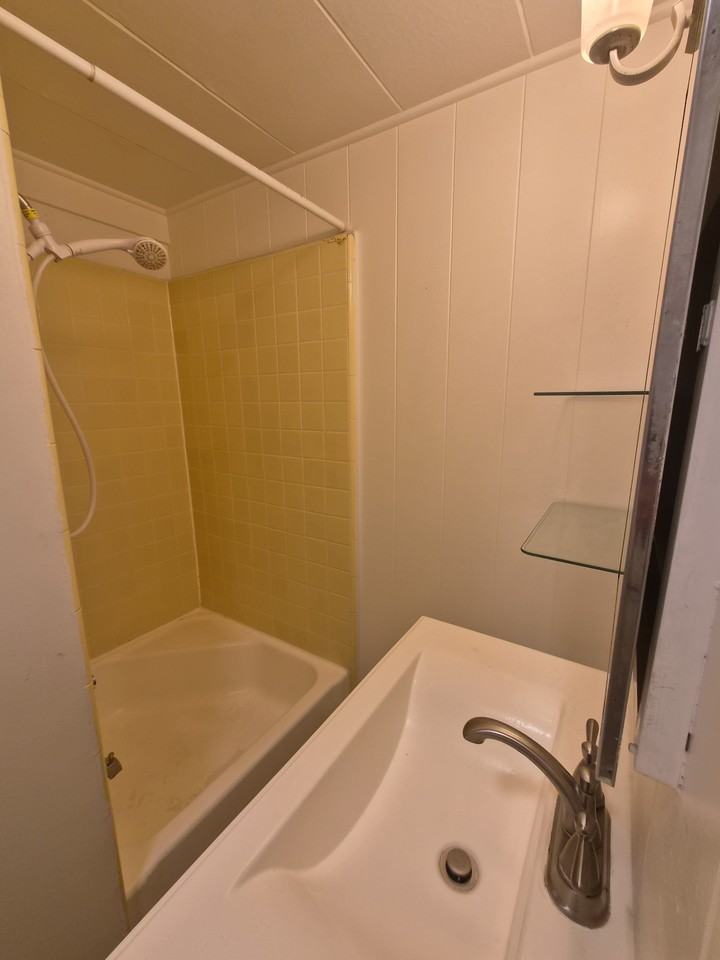 3341A MONSARRAT AVE- AGENT: DAVID NAGATORI #1 - Photo 6 of 10