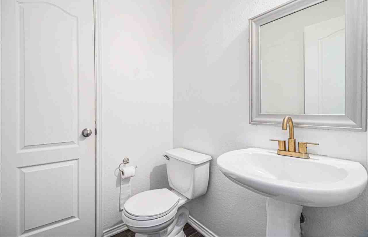 403 Victory Ln #NA - Photo 7 of 8