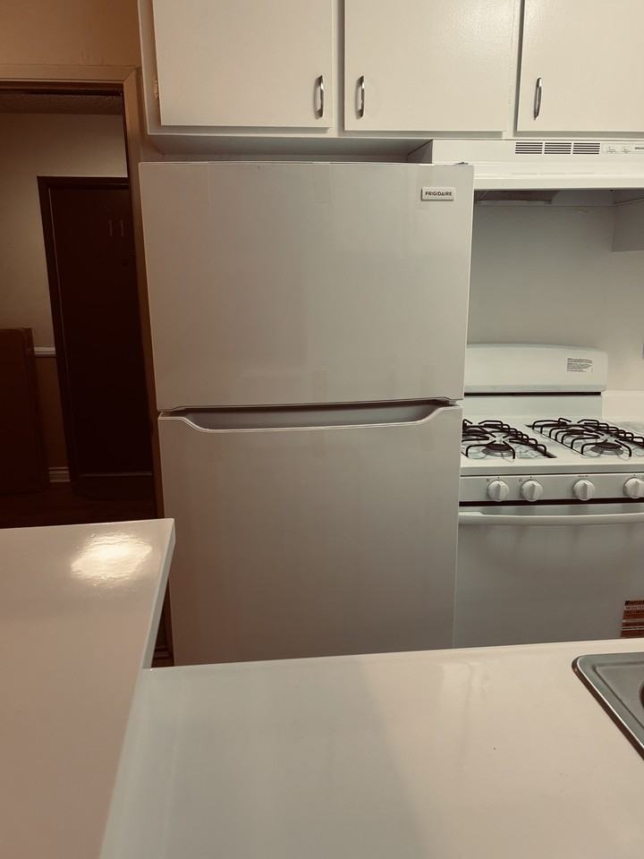 18433 Collins St #221 - Photo 7 of 17