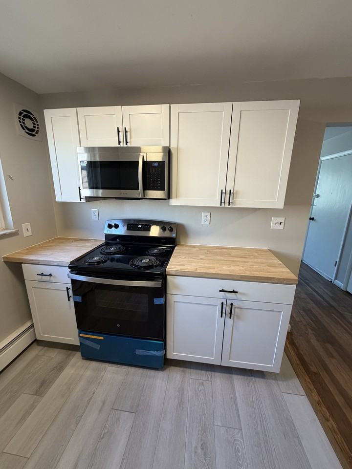 6155 Ridge Ave #3 - Photo 3 of 14