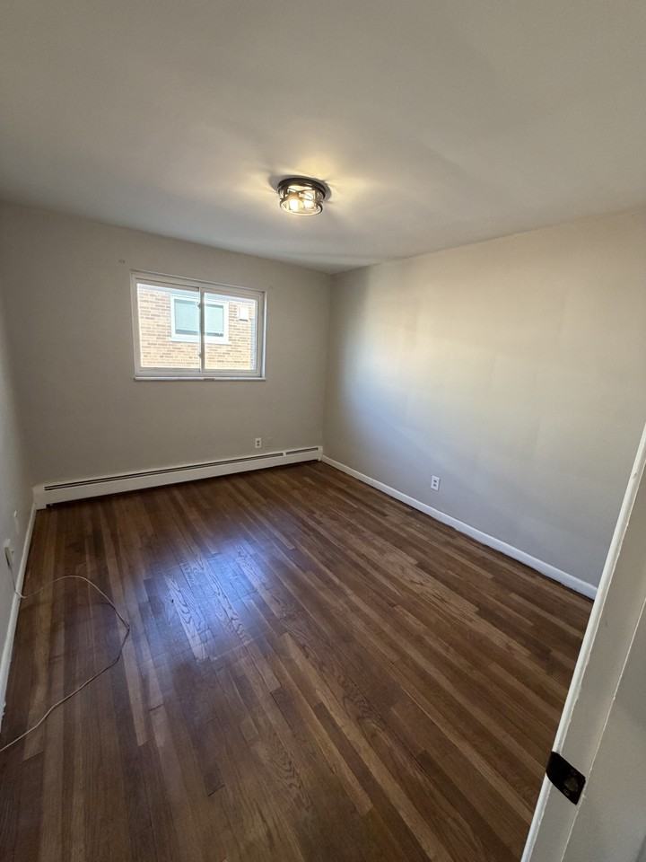 6155 Ridge Ave #3 - Photo 6 of 14