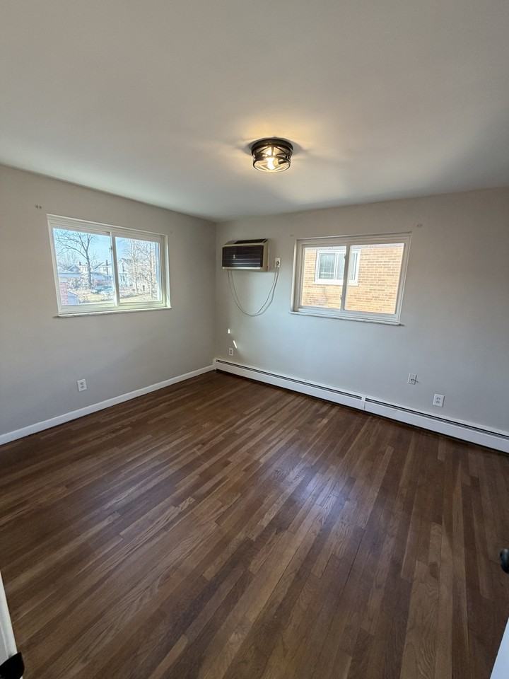 6155 Ridge Ave #3 - Photo 7 of 14