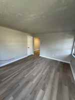 featured image of 7139 Eastlawn Dr #4