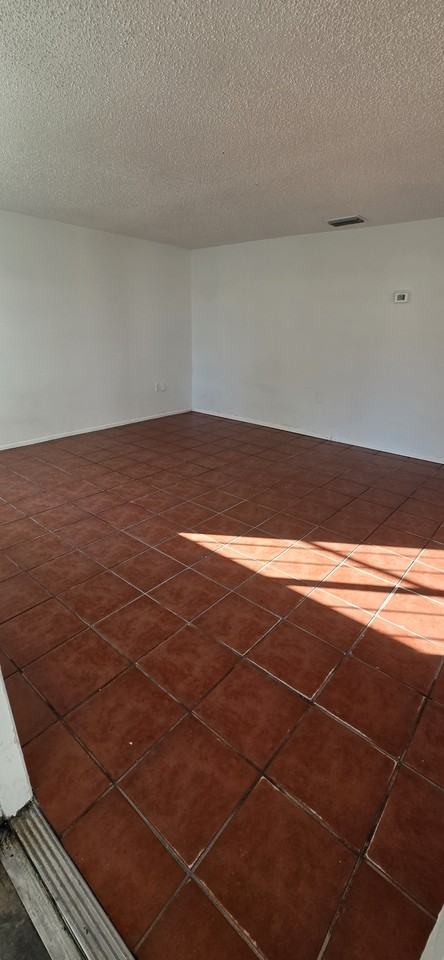 413 60th Ave E #413 - Photo 2 of 19