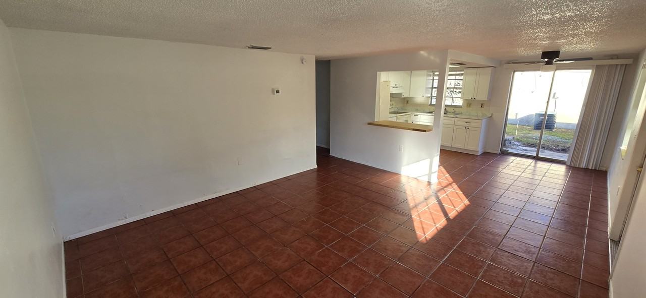 413 60th Ave E #413 - Photo 7 of 19