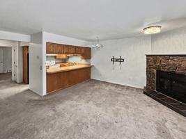 featured image of 355 Donna Dr #10