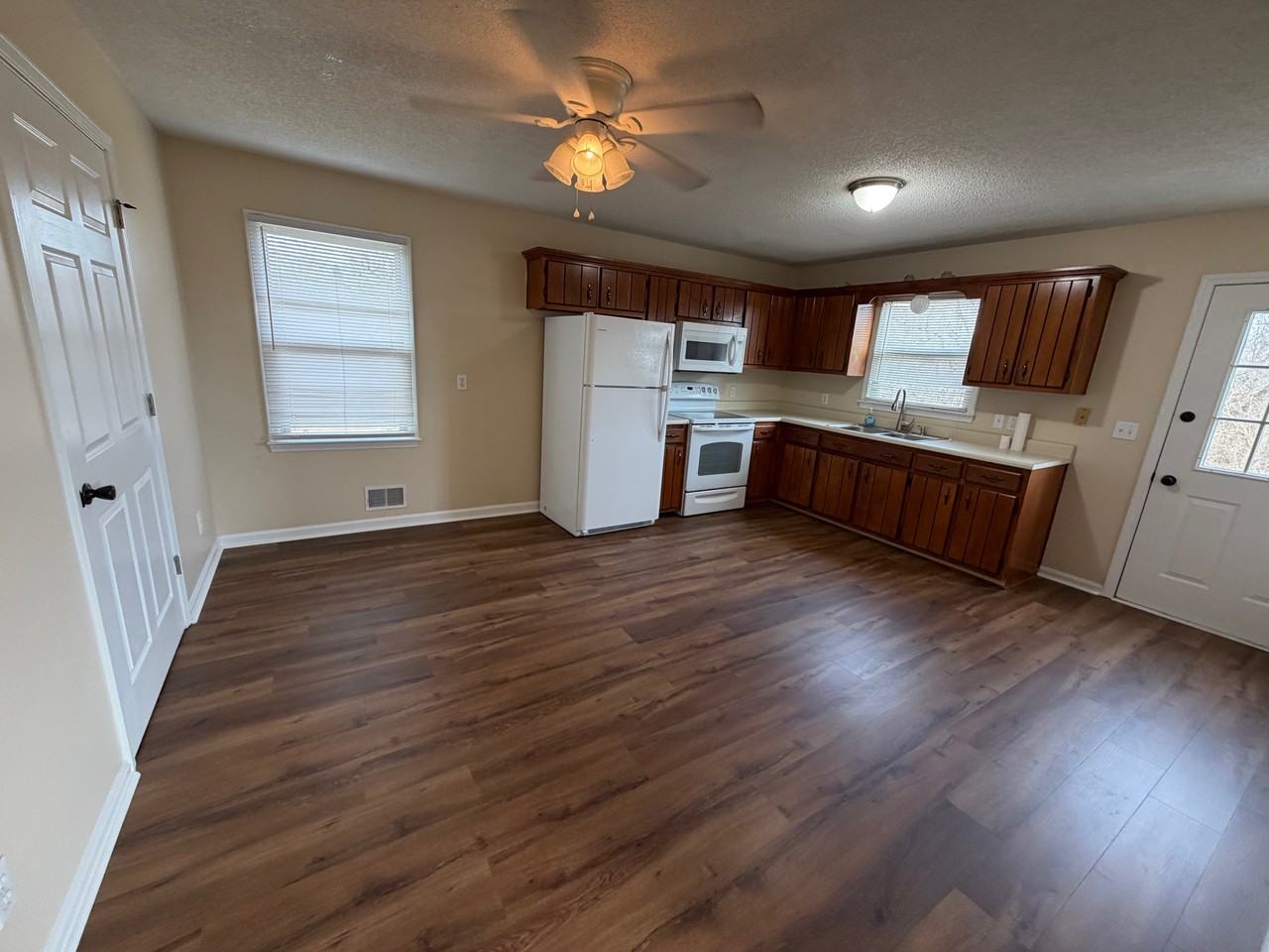 2291 Plum Run Rd #1 - Photo 5 of 11