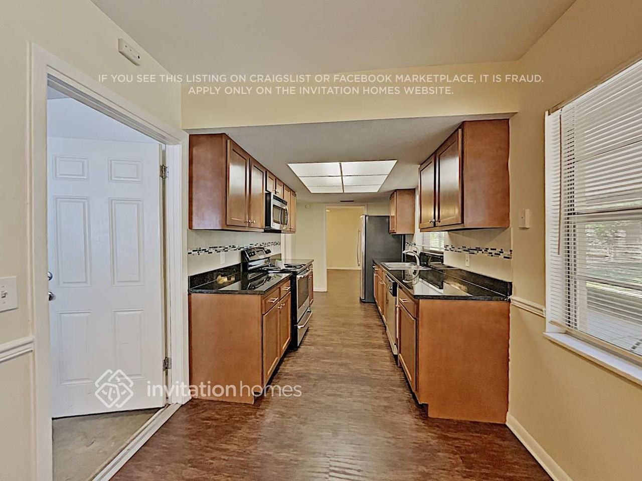 510 Julie Ln - Photo 5 of 16