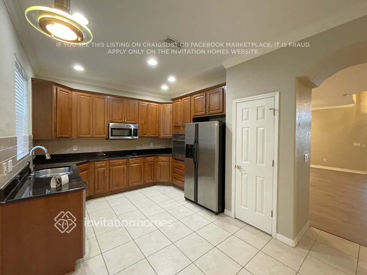 10448 Deerberry Dr - Photo 6 of 20