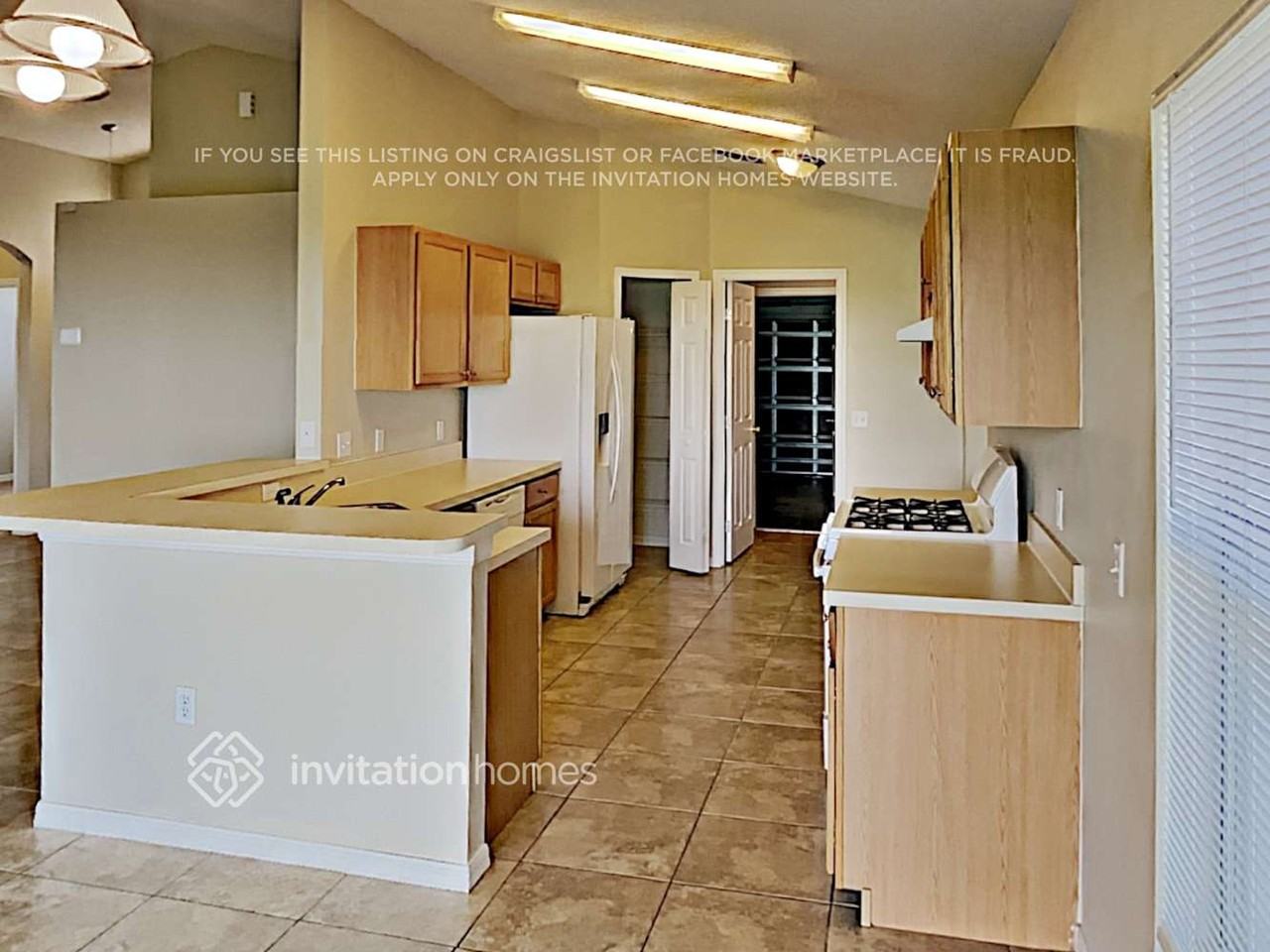 1403 Belvoir Dr - Photo 5 of 11