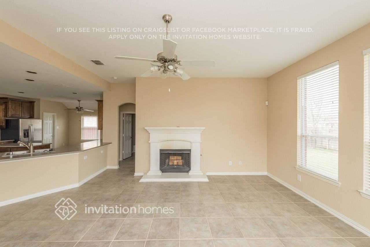 705 Cross Meadow Blvd - Photo 5 of 23