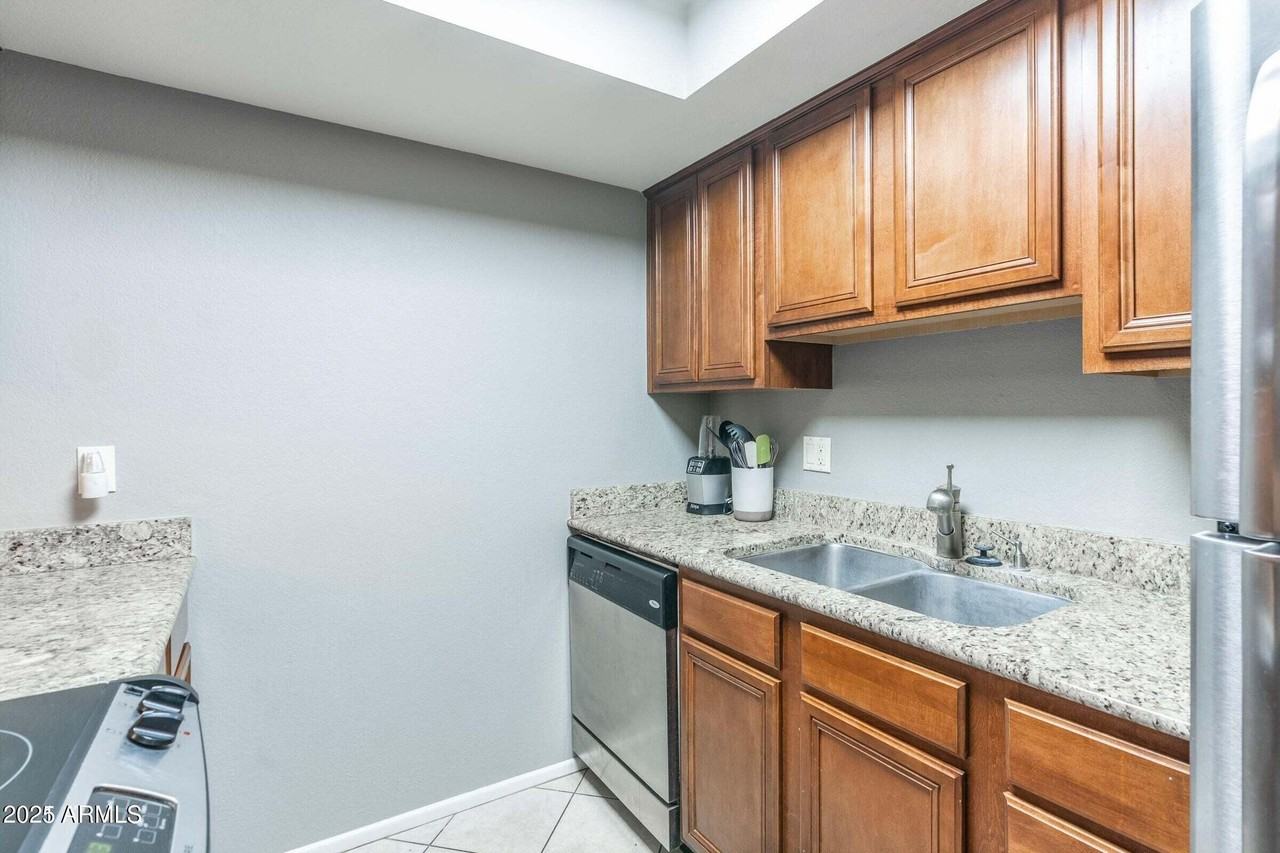 1402 E Guadalupe Rd Unit 119 #119 - Photo 7 of 23